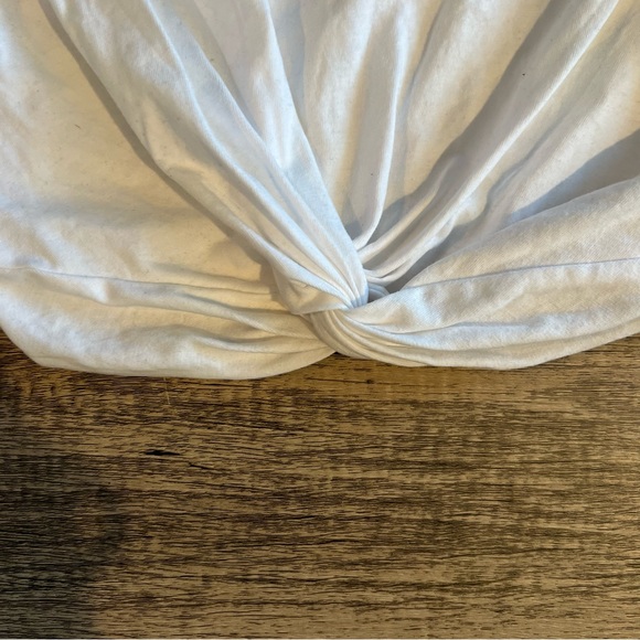 FOREVER 21 White Crop Top Shirt - Picture 4 of 4